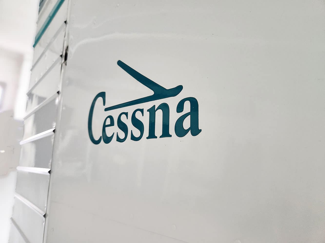 Cessna-Skywagon-142629-8MA 1963 Cessna 185B Skywagon exterior