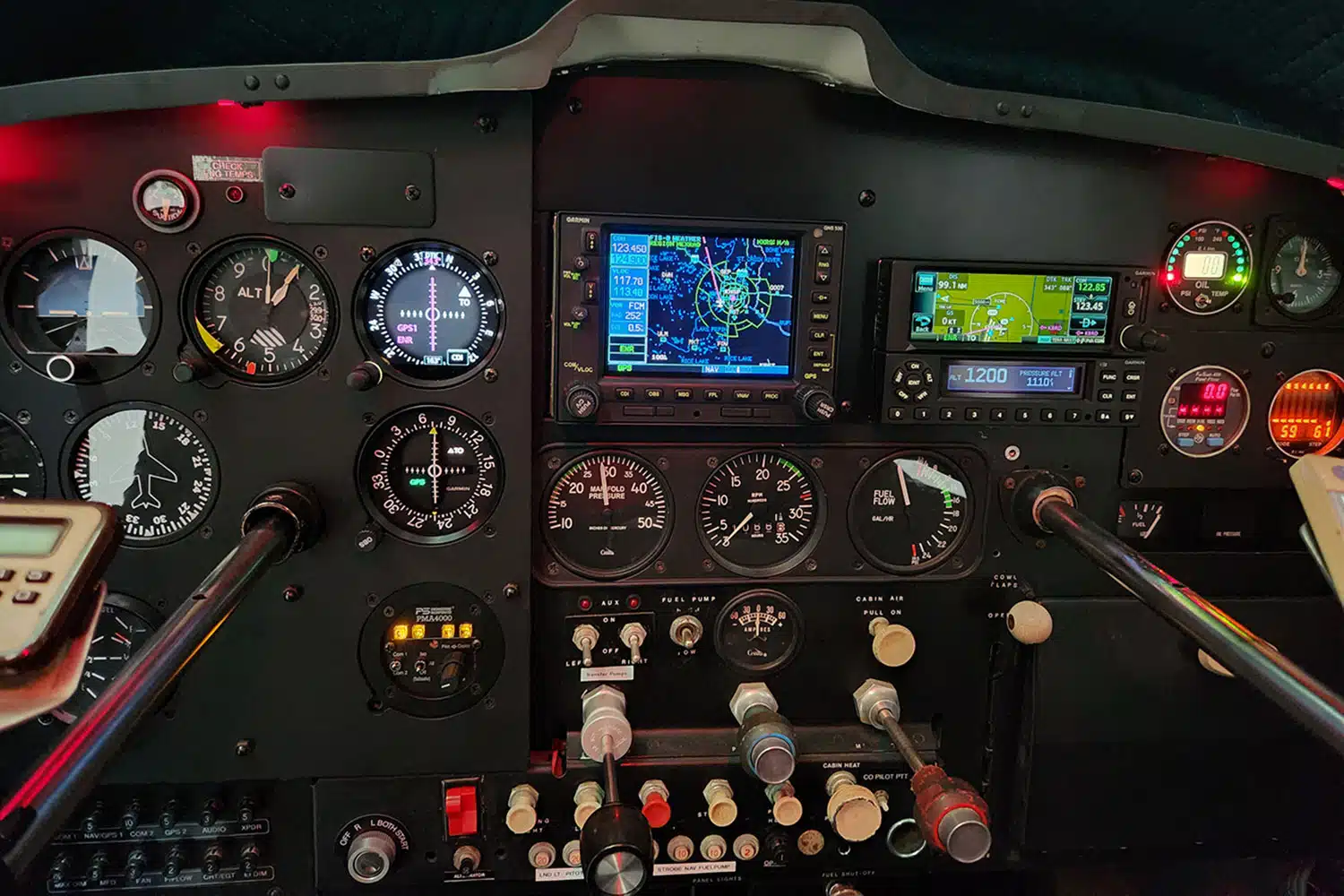 1963 Cessna 185B Skywagon panel